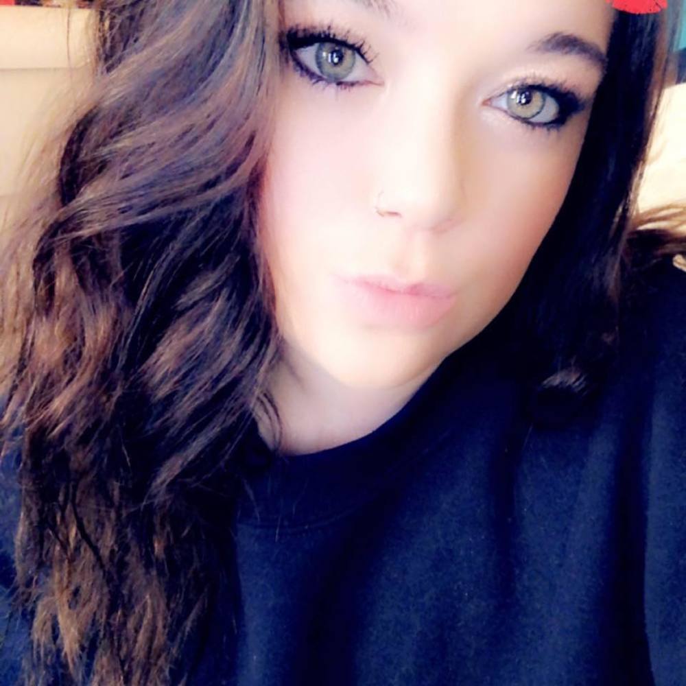 Meet your Posher, Alyssa